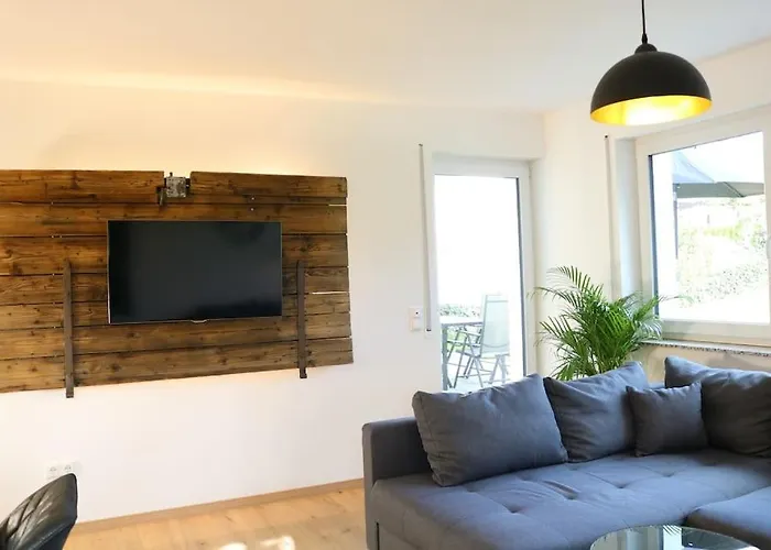 Moderne Eg-Wohnung Im Guenztal