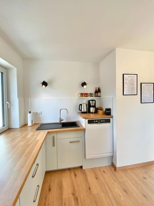 Moderne Eg-wohnung Im Guenztal Apartment Krumbach