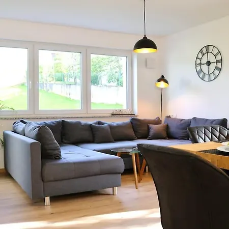 Moderne Eg-Wohnung Im Guenztal Krumbach Exterior foto